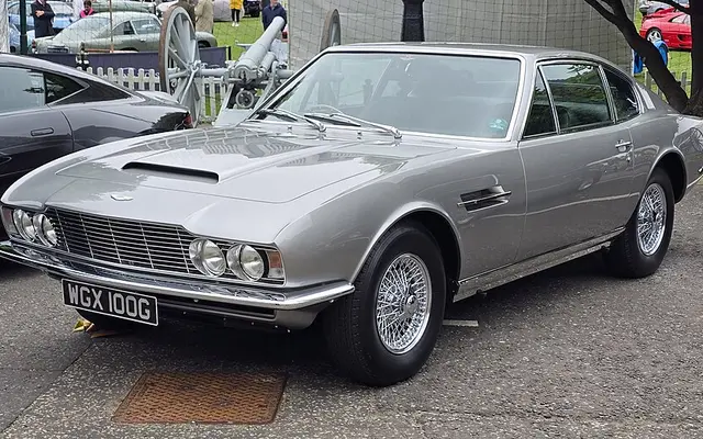 Aston Martin DBS