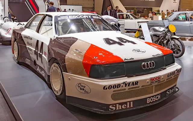 Audi 200