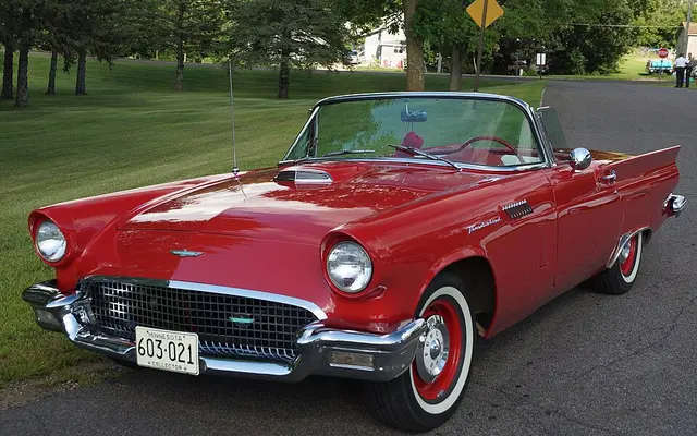 Ford Thunderbird