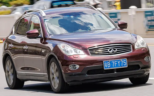Infiniti EX