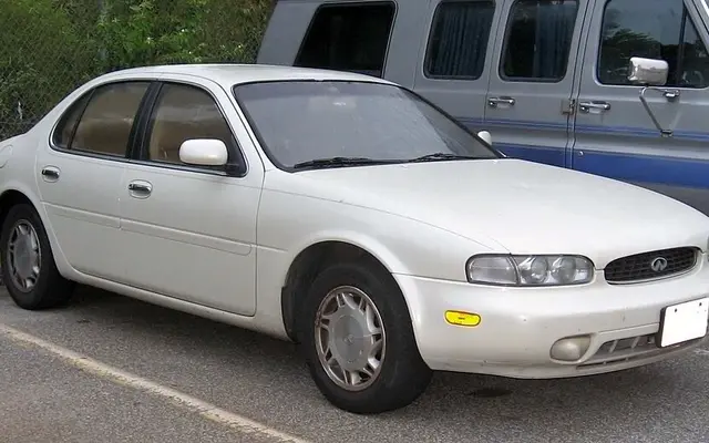 Infiniti J30