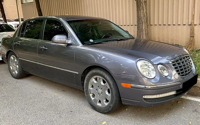 Kia Opirus