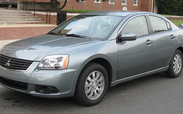 Mitsubishi Galant
