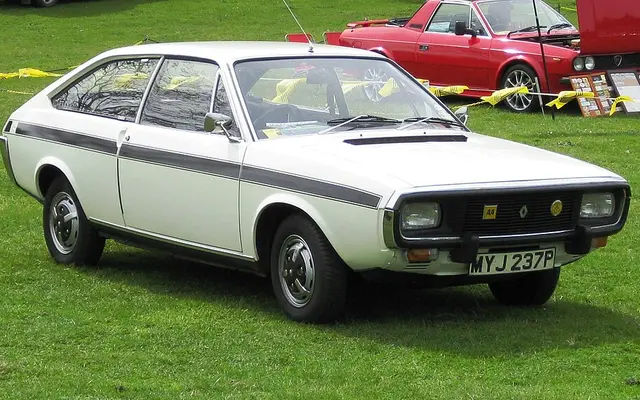 Renault 15