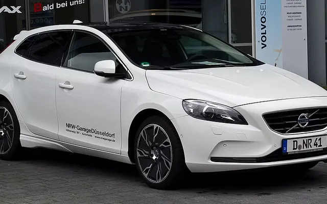 Volvo V40